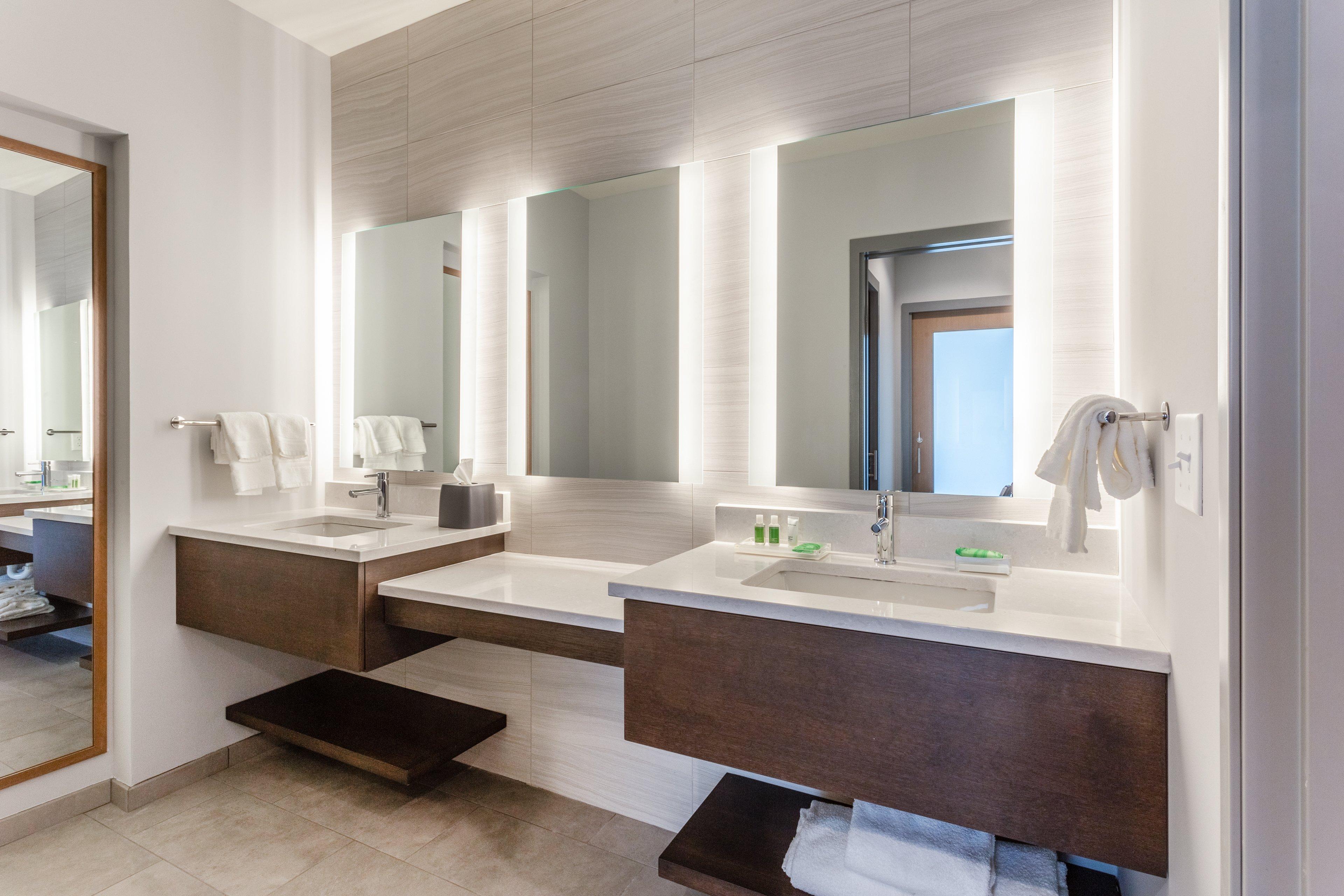 Holiday Inn & Suites Cedar Falls-Waterloo Event Ctr By Ihg Zewnętrze zdjęcie