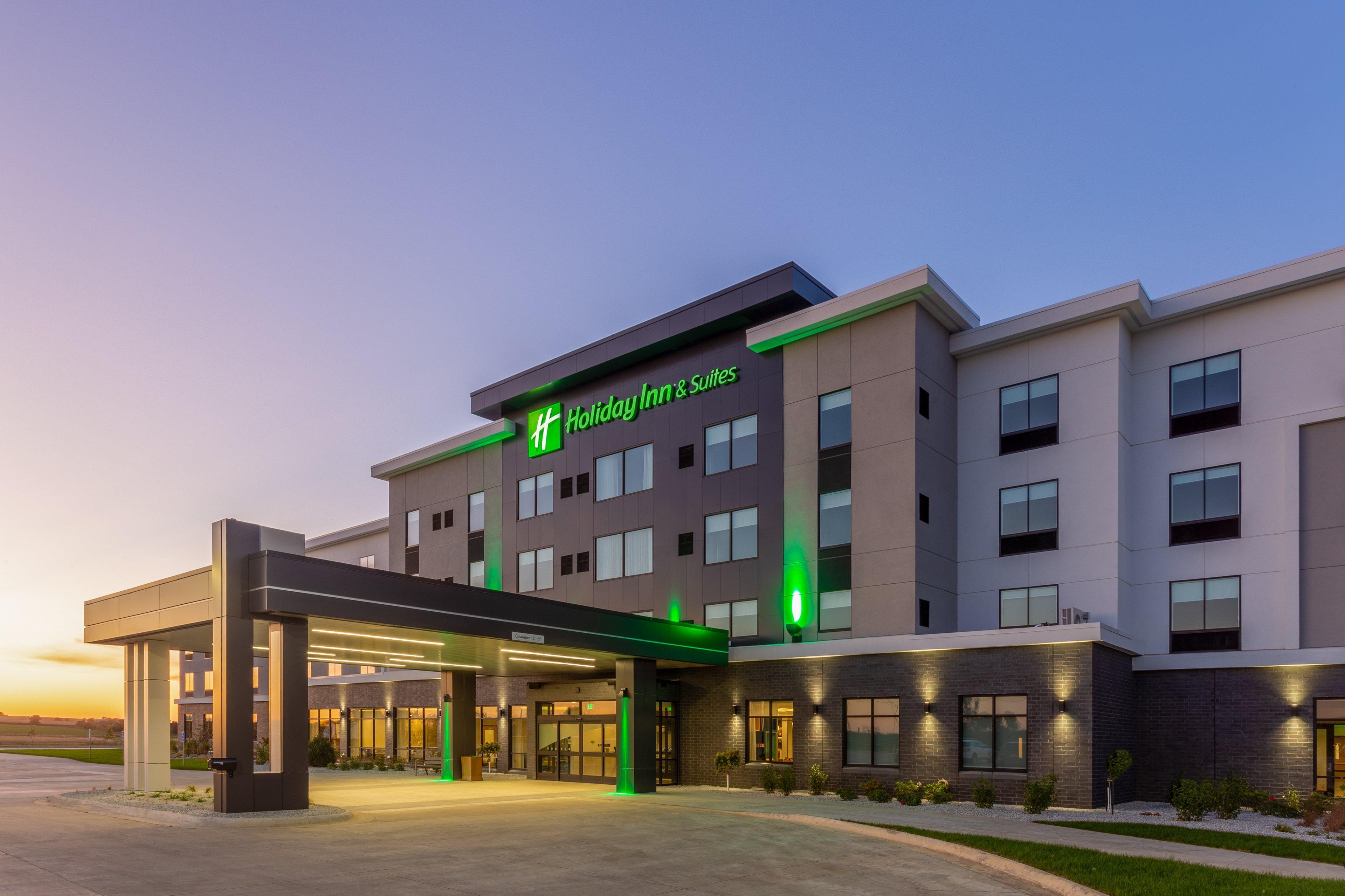 Holiday Inn & Suites Cedar Falls-Waterloo Event Ctr By Ihg Zewnętrze zdjęcie