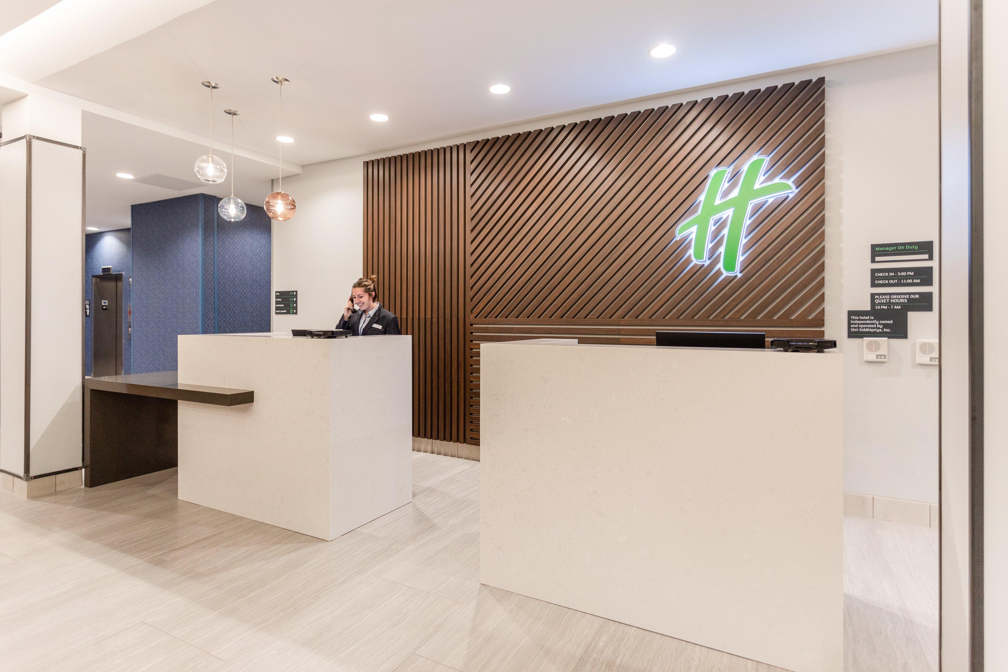 Holiday Inn & Suites Cedar Falls-Waterloo Event Ctr By Ihg Zewnętrze zdjęcie