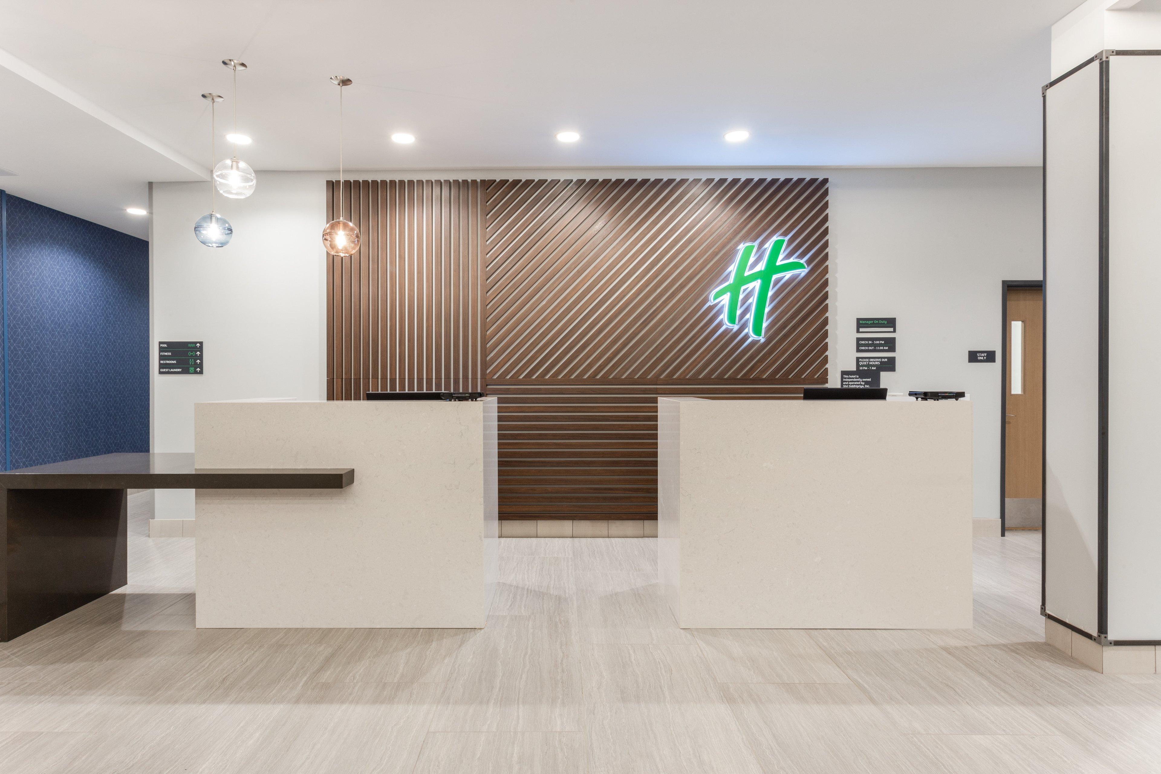 Holiday Inn & Suites Cedar Falls-Waterloo Event Ctr By Ihg Zewnętrze zdjęcie